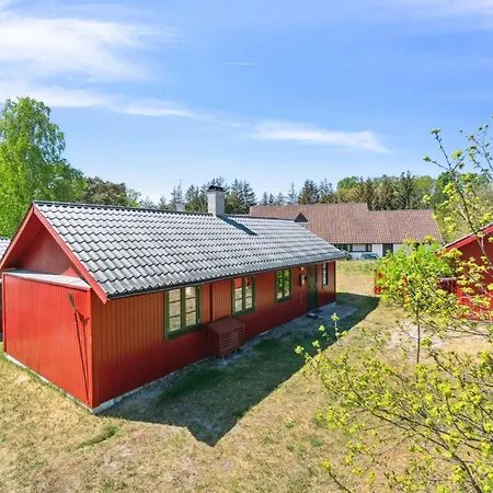 Gubbe Holiday home